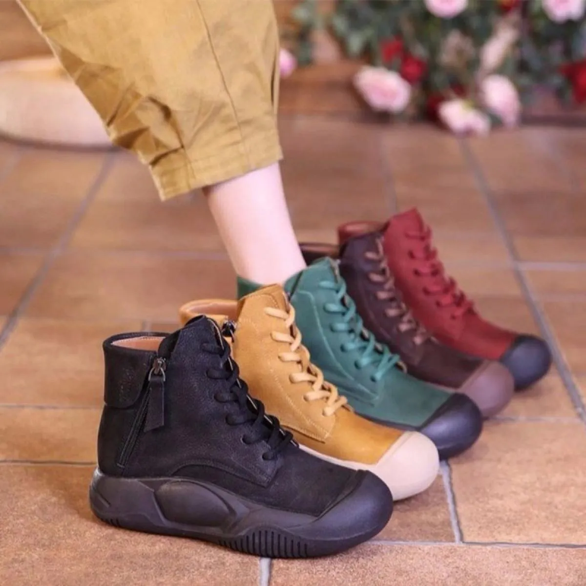 2023 Scarpe sportive da donna invernali Scarpe basse con plateau Walking Running Stivali Chelsea Nuovi stivali da gladiatore all