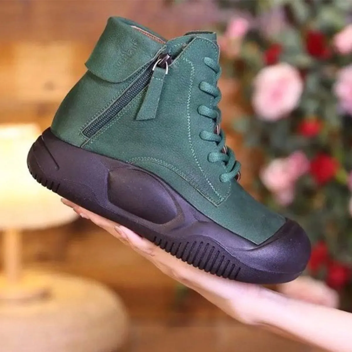 2023 Scarpe sportive da donna invernali Scarpe basse con plateau Walking Running Stivali Chelsea Nuovi stivali da gladiatore all