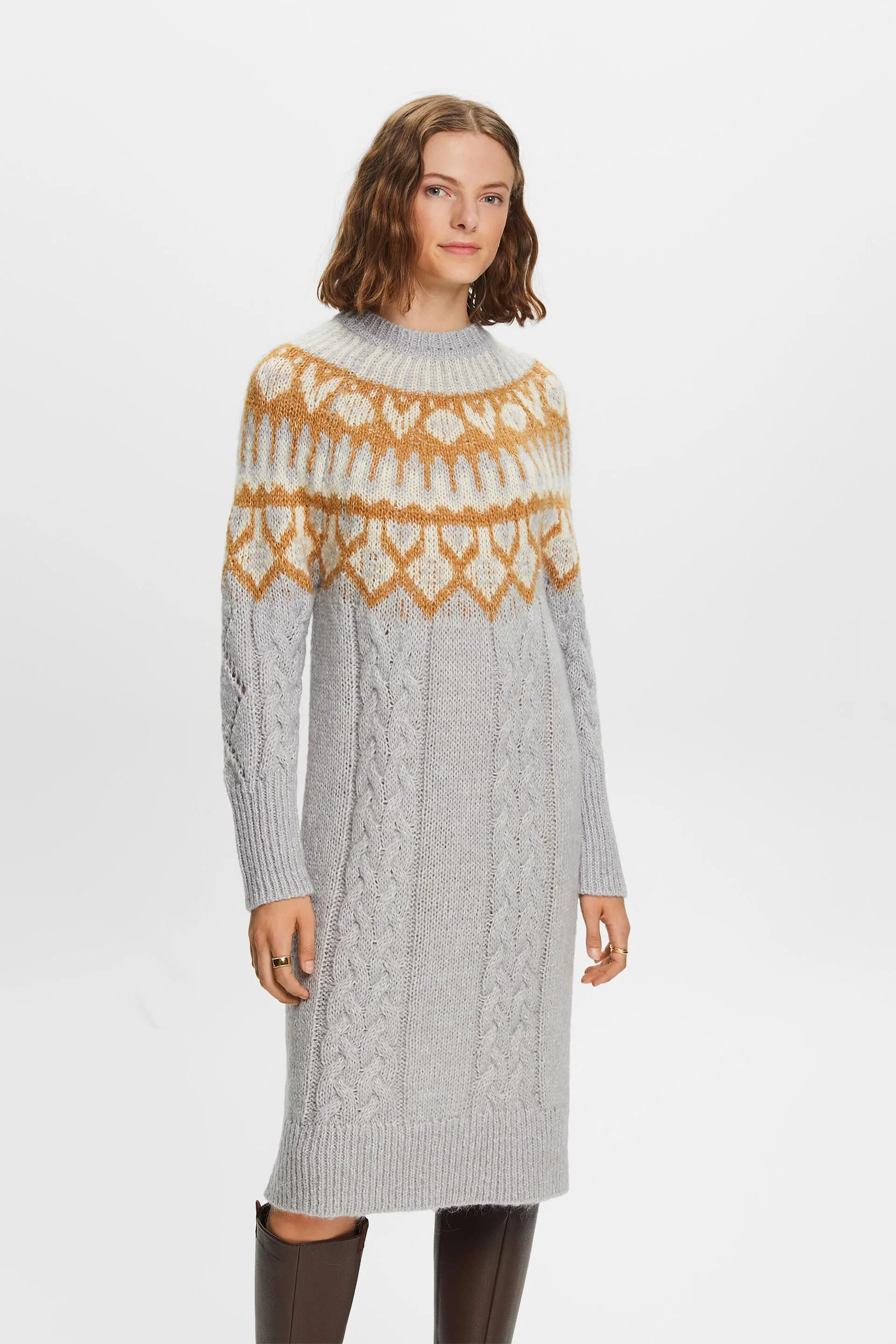 Abito a pullover in maglia intrecciata