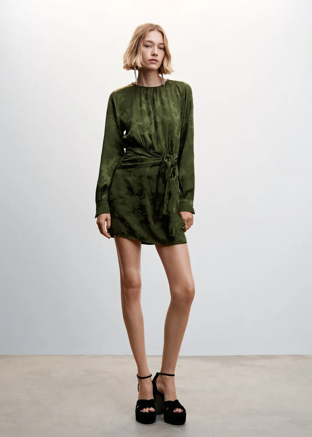 Abito jacquard nodo