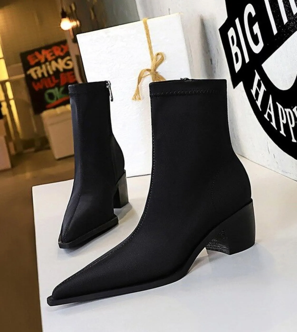 Bigtree Winter Fashion Women Black Heels Sock Boots 55cm Block High Heels Stivaletti in seta elastica Scarpa da festa di grandi