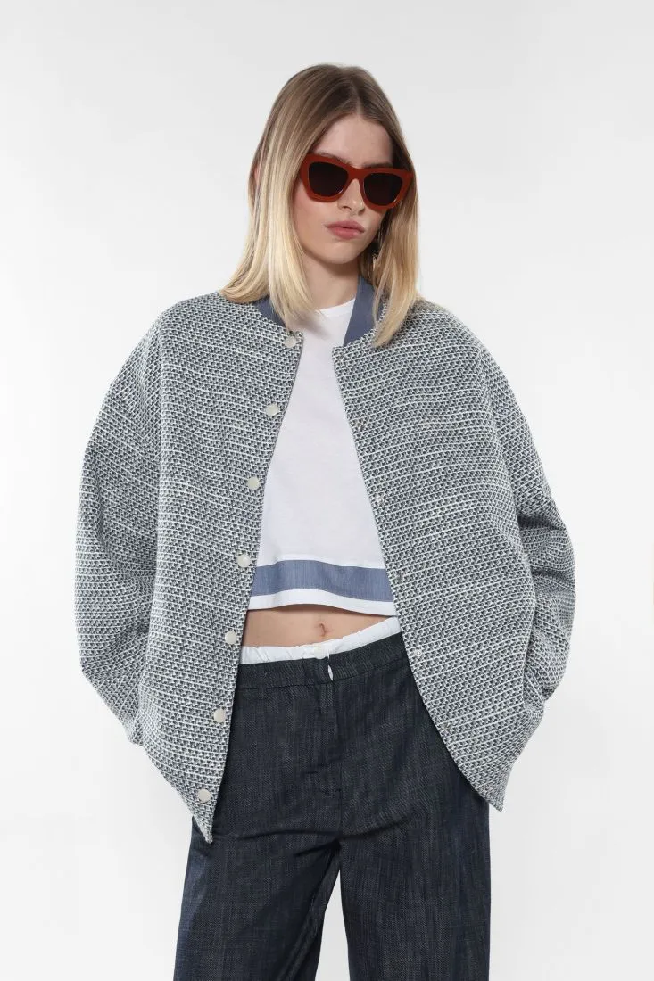 Bomber oversize in tweed con dettagli a contrasto