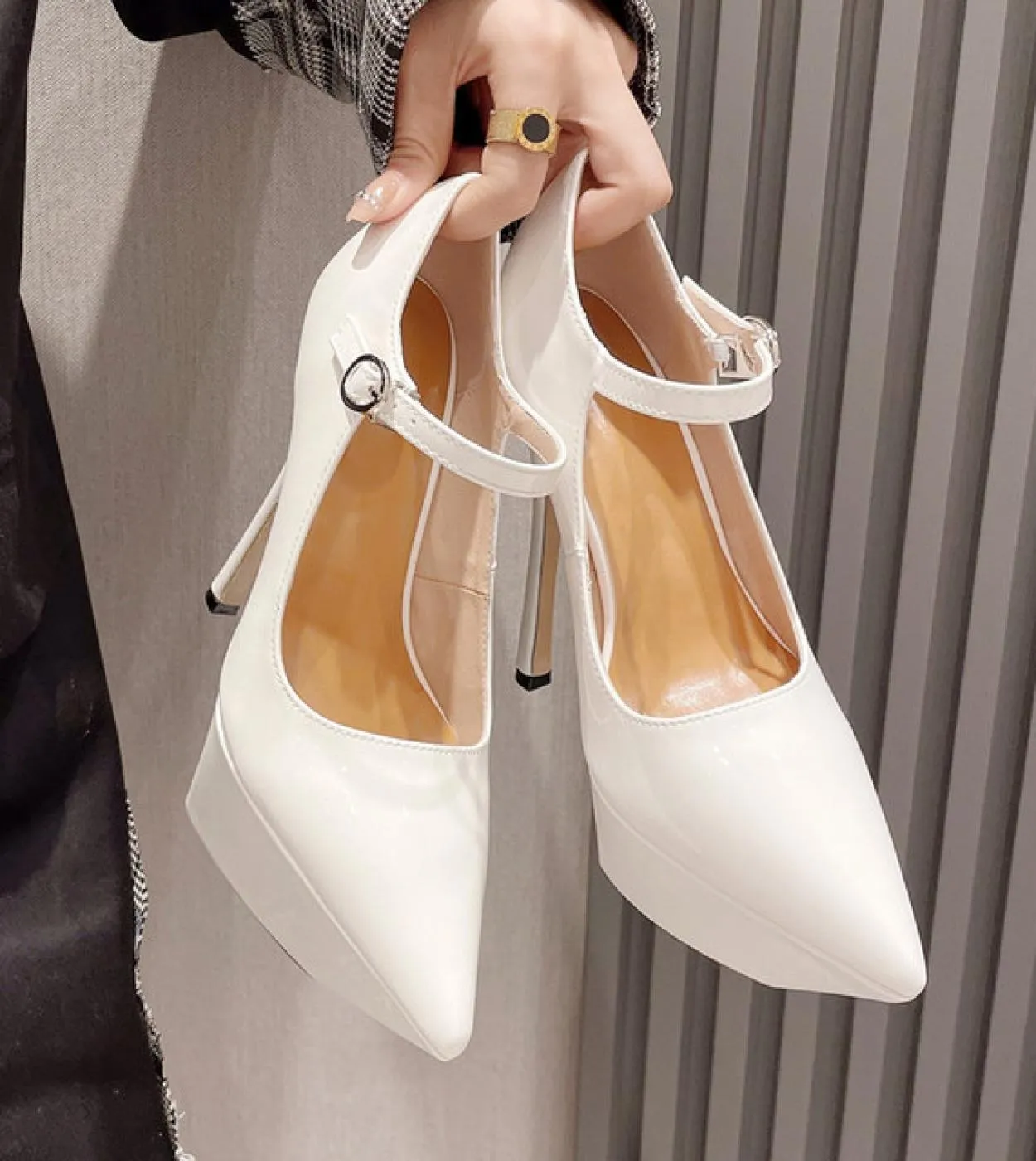 Ins Style Fashion Décolleté da donna in pelle verniciata Elegante punta a punta Piattaforma Mary Janes Tacchi altissimi Primaver