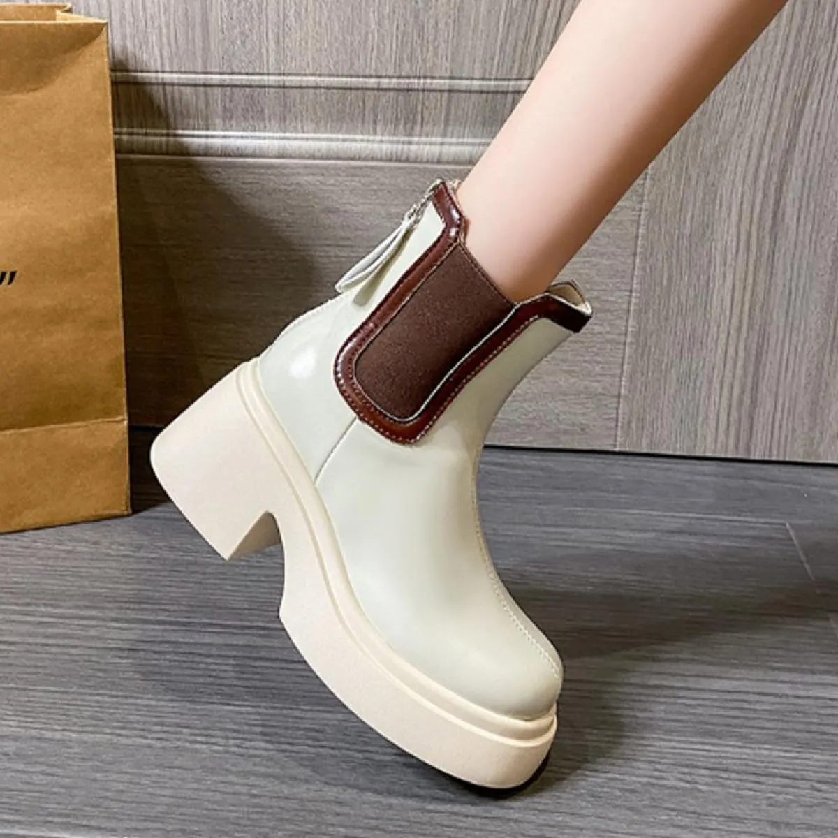 Inverno Nuova Tendenza Tacchi Medi Scarpe Chunky Stivali Da Moto 2023 Delle Donne Della Piattaforma Stivali Chelsea Cerniera Gla