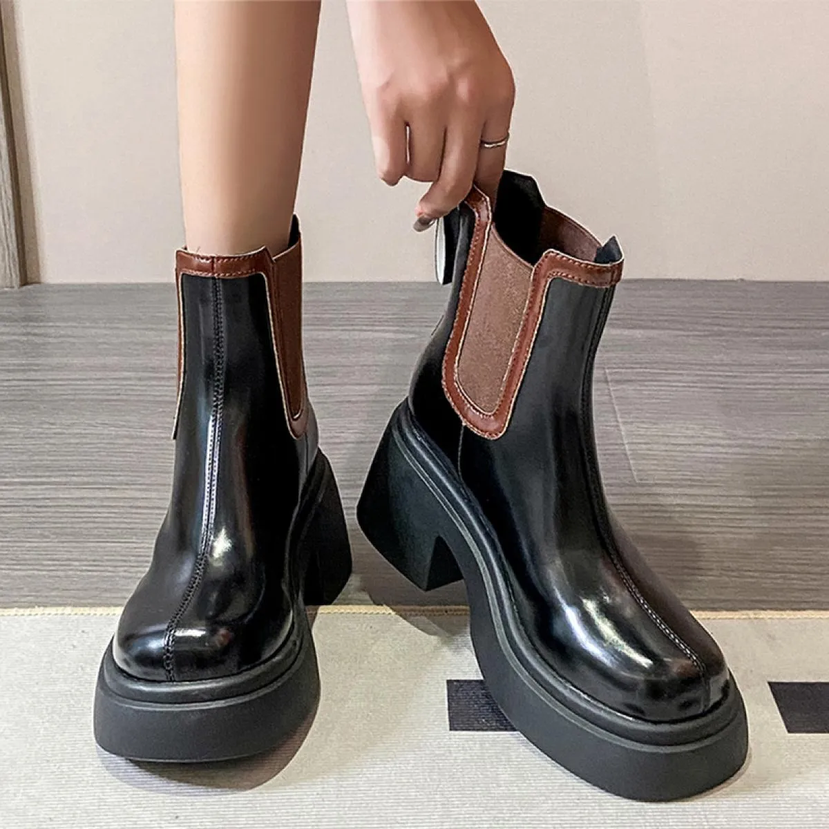 Inverno Nuova Tendenza Tacchi Medi Scarpe Chunky Stivali Da Moto 2023 Delle Donne Della Piattaforma Stivali Chelsea Cerniera Gla