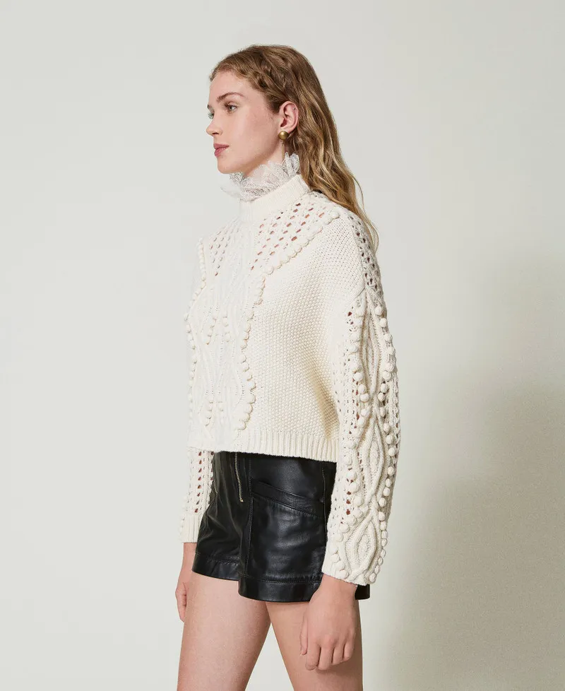 Maglia in misto lana con mix di punti