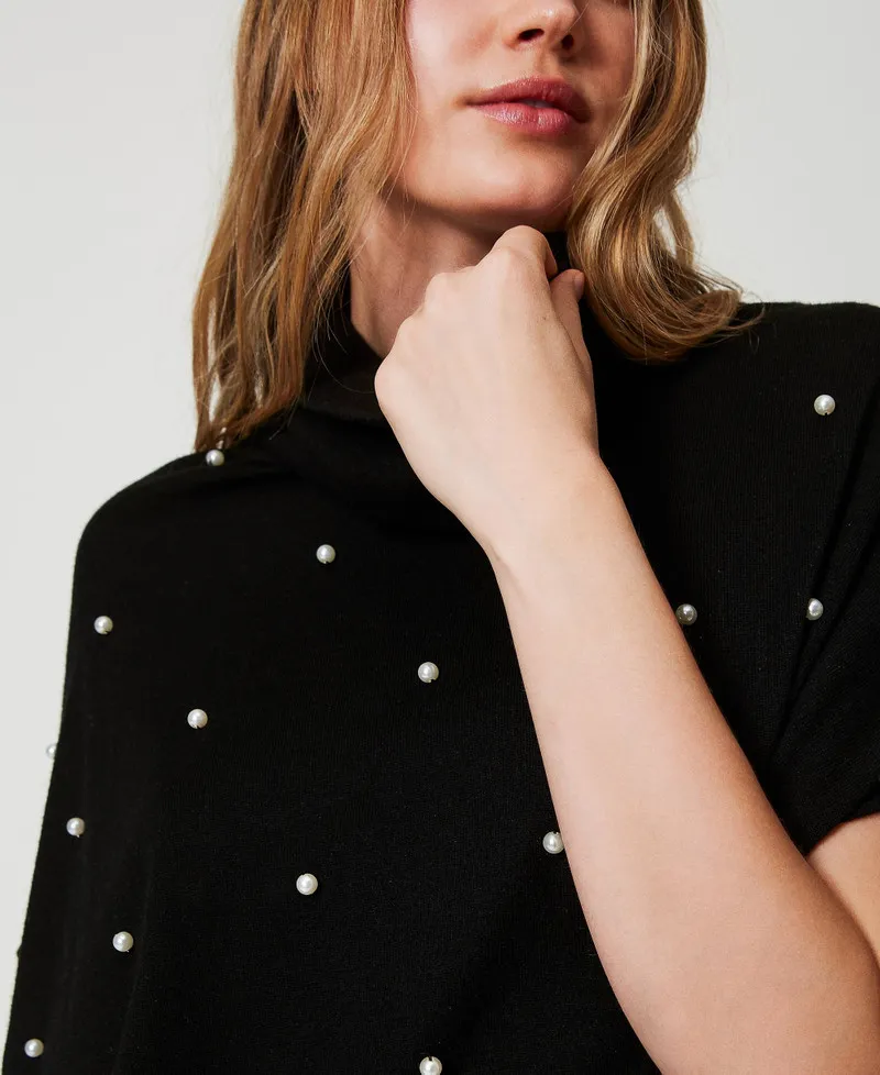 Maglia in misto lana con ricamo di perle