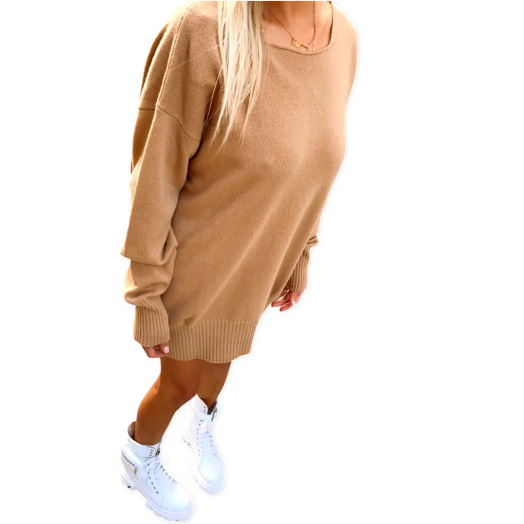 Maglione cammello con scollo sul retro