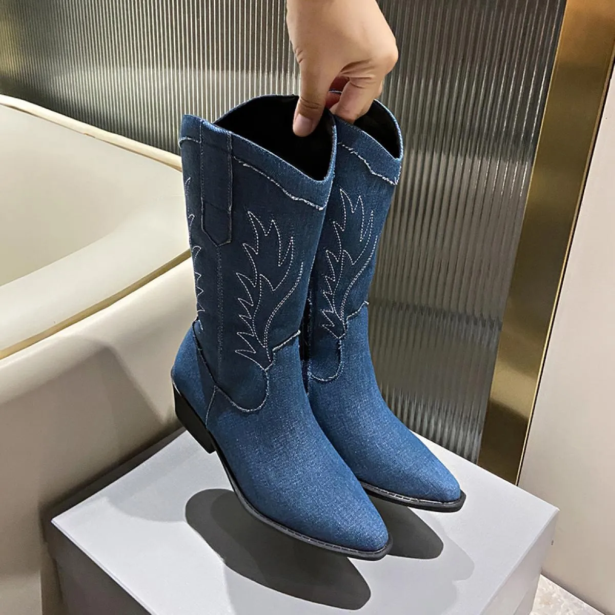 New Chunky Donna Inverno Cowboy Stivali Chelsea 2023 Goth Gladiatore Punta a punta Cerniera Mujer Zapatos Walking Punk Motorcycl