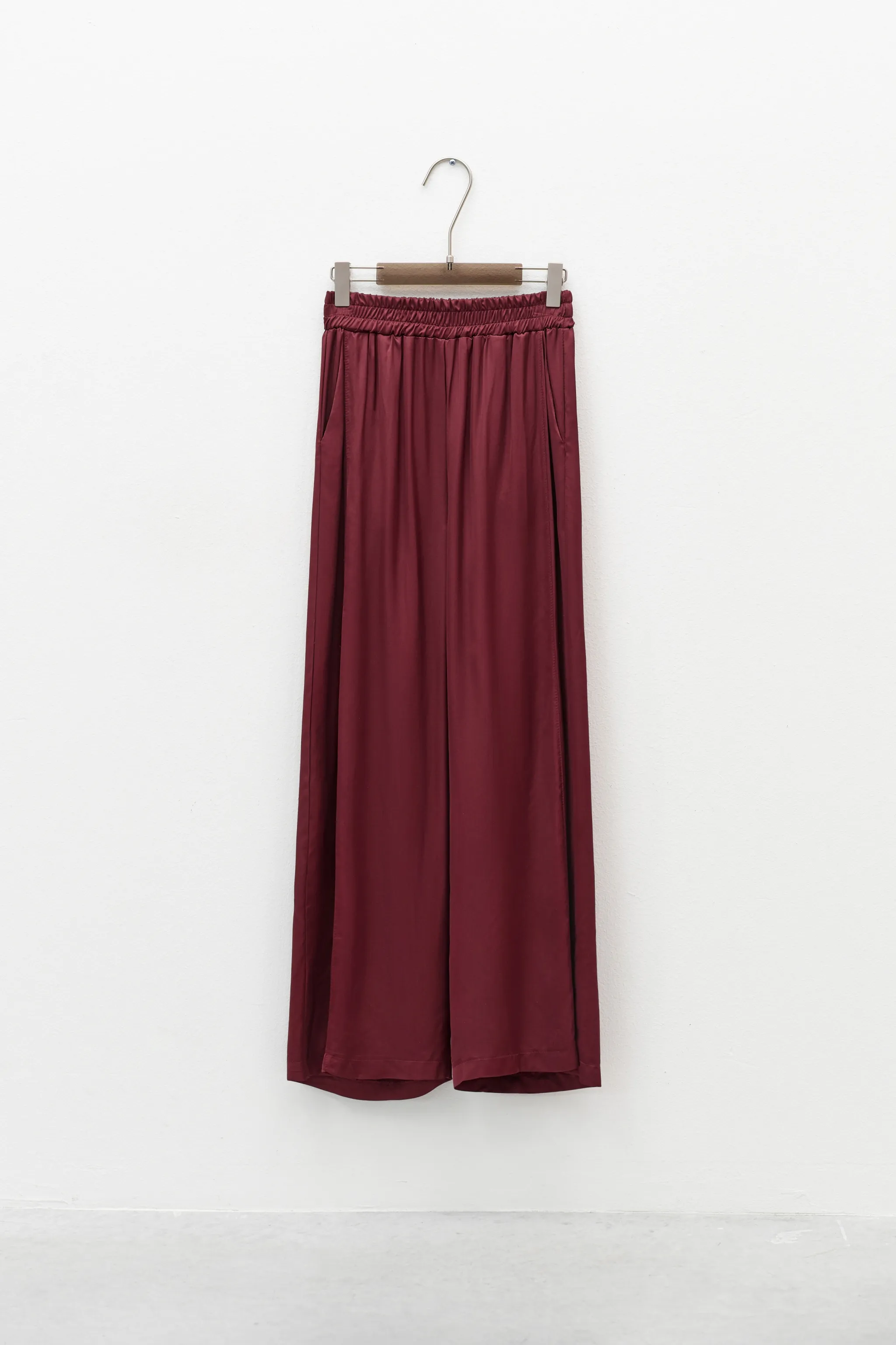 PANTALONI SATINATI