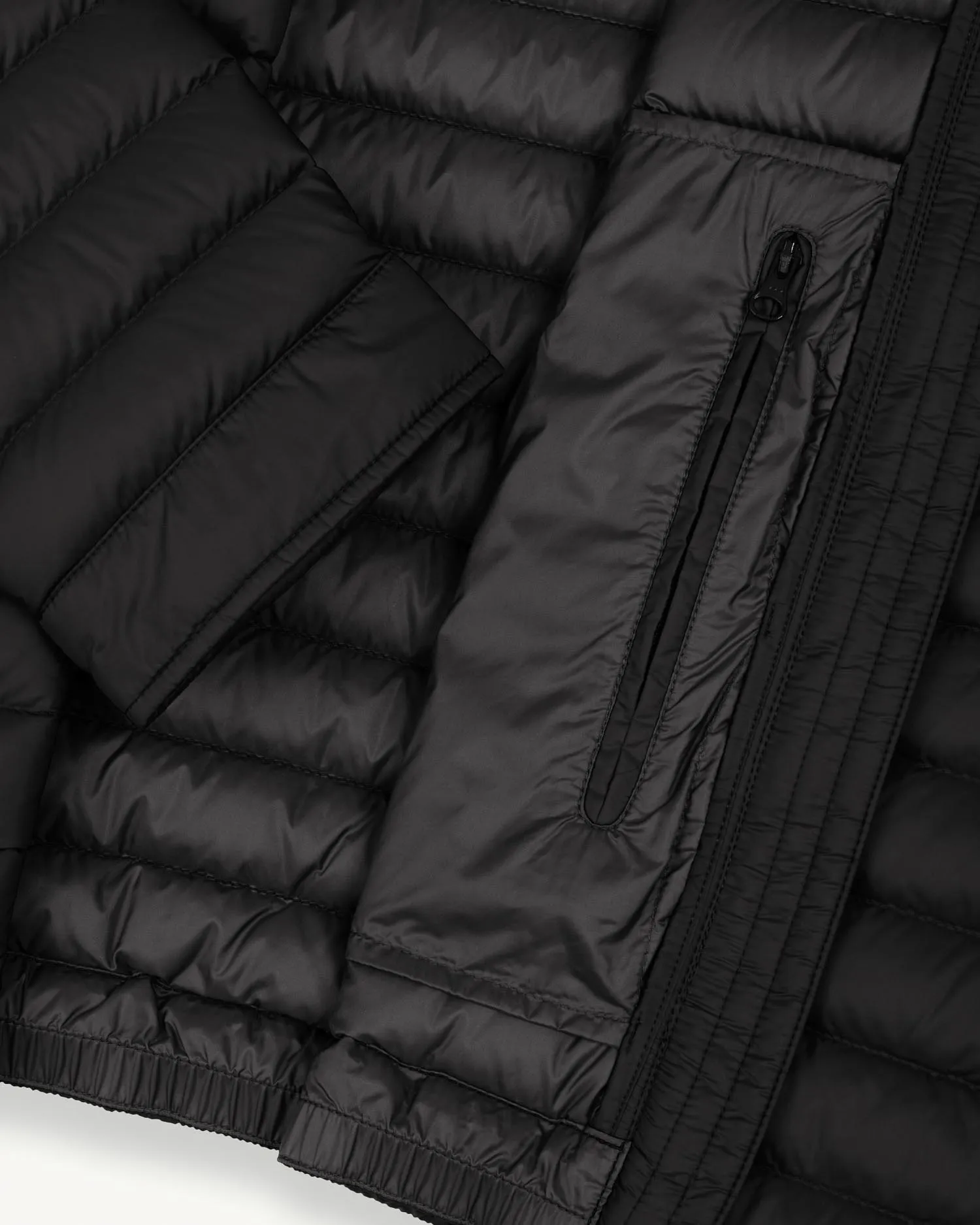 Piumino biker nero 100 grammi con taschine al petto