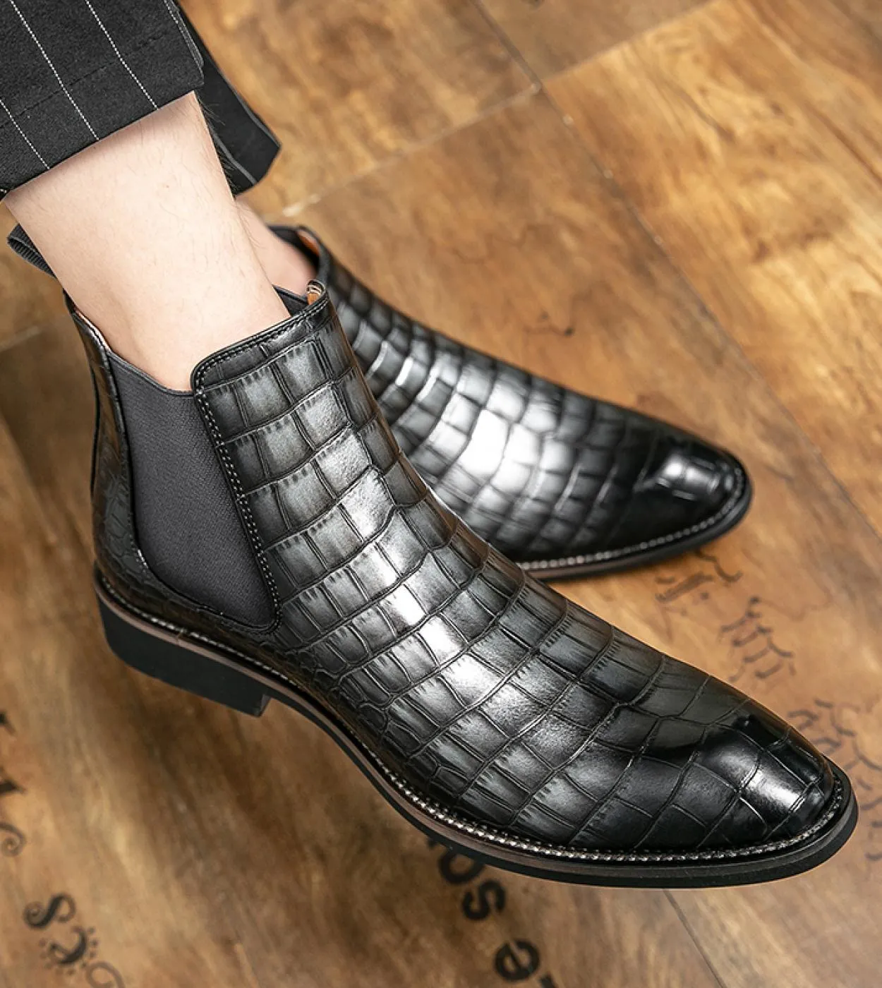 Primavera Luxury Designer Brand Dress Scarpe da ufficio per uomo Vera pelle Moda Chelsea Stivali casual Retro Stivaletto Fo