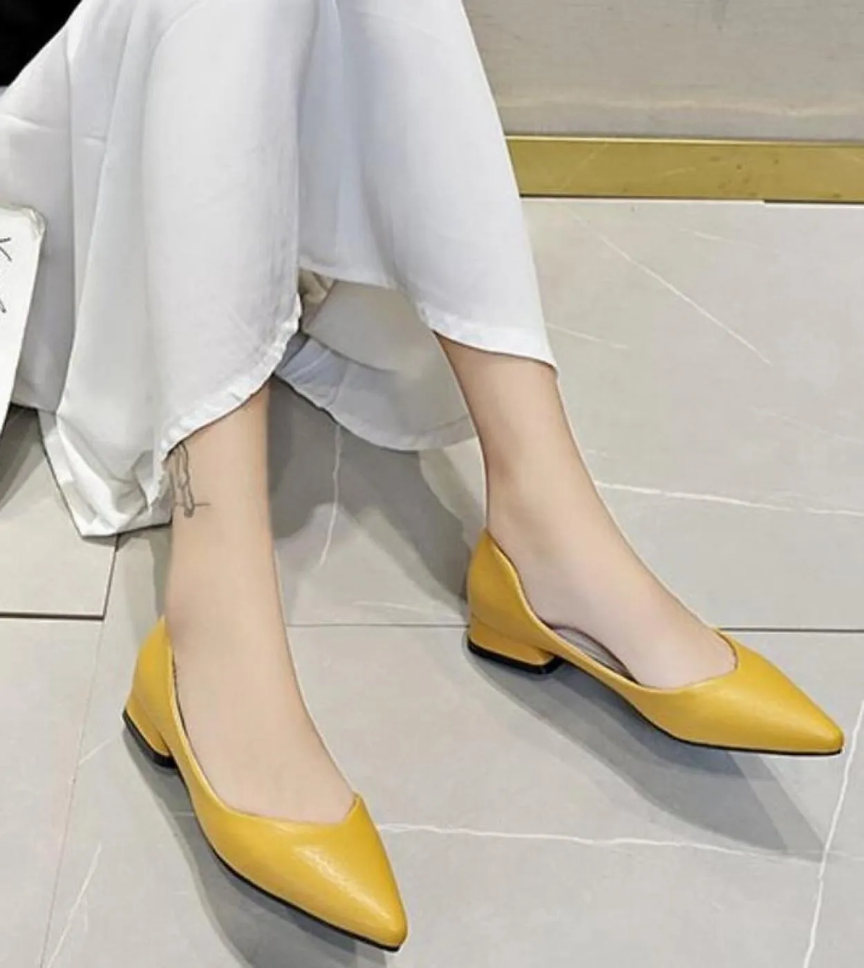 Scarpe con tacco medio Punta a punta New Fashion Ladies Tinta unita Bocca poco profonda