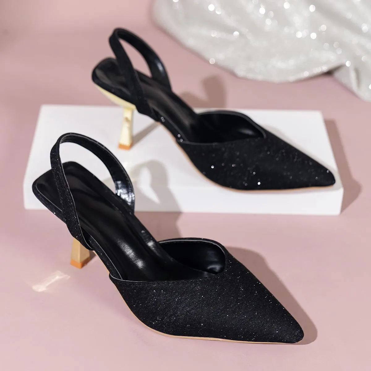 Scarpe Donna Tendenza Alla moda Punta a punta Tacco a spillo Bocca poco profonda Nuovi sandali Estate Elegante pantofola moda ca