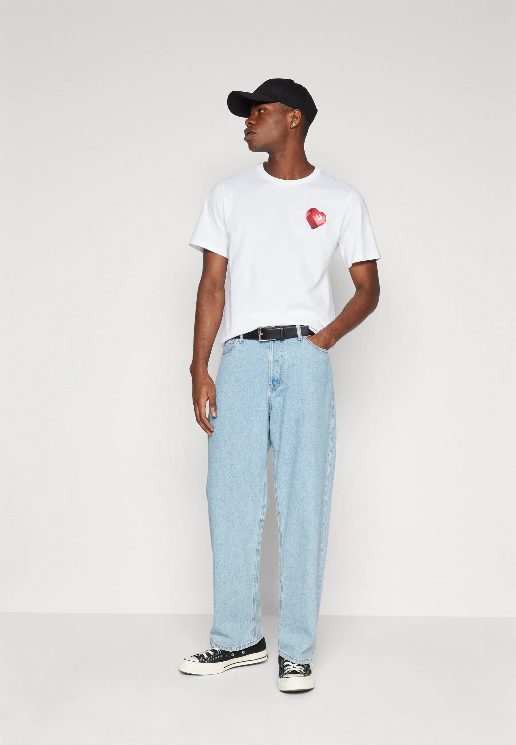 STANDARD FIT TEE UNISEX - T-shirt con stampa