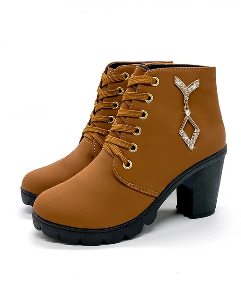 Stivaletti da donna 2022 Nuove scarpe eleganti con tacco quadrato Donna 85 cm Tacco alto Stivali vintage solidi da donna Piattaf
