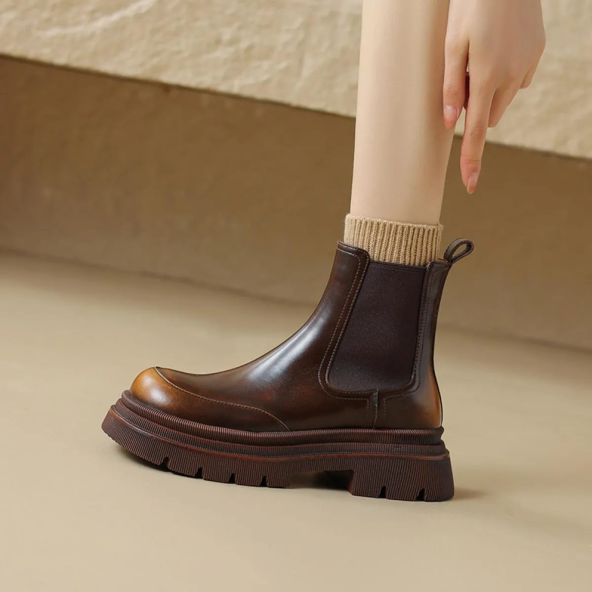 Stivaletti da donna con plateau per il tempo libero Autunno Inverno Popolare Punta tonda Scarpe basic in vera pelle Donna Casual